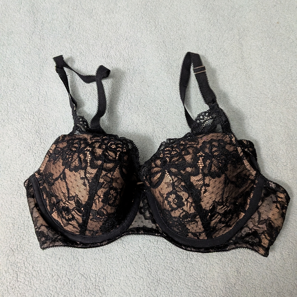 Giapenta 32C Black Lace Underwire Bra EUC Lingerie Sexy Intimates
